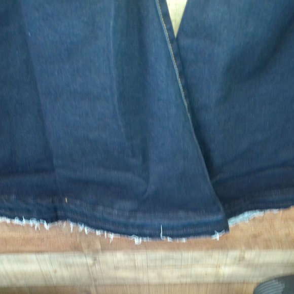 lucky and Blessed jeans NWT size 16 never worn dark blue jeans ripped knees unfi - Picture 3 of 5